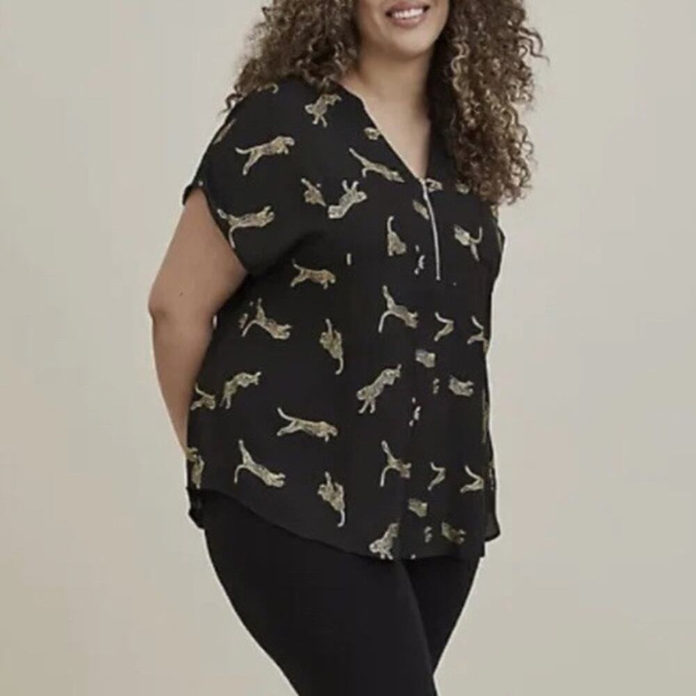 NWOT Torrid 6 Plus GOLD FOIL Leopards Black ZIpper Dolman Top  GEORGETTE 6x